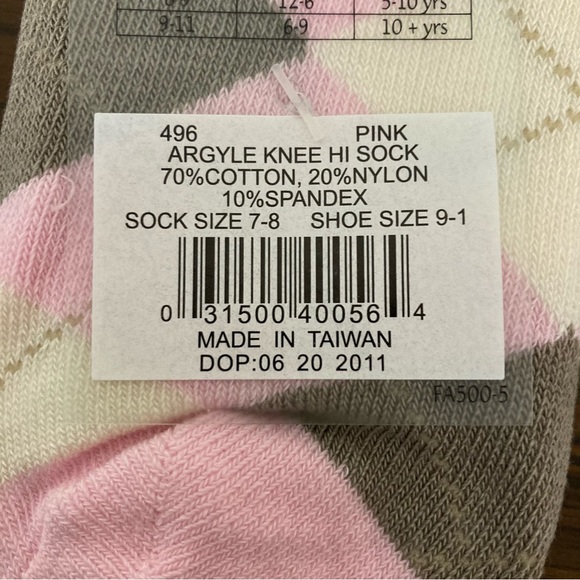 $1 NWT Country Kids Pink Argyle Knee Hi Socks 7-8, Shoe 9-1, 3-7 Years - Picture 6 of 6